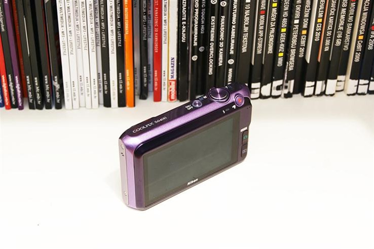 Nikon Coolpix S6400 (3).jpg